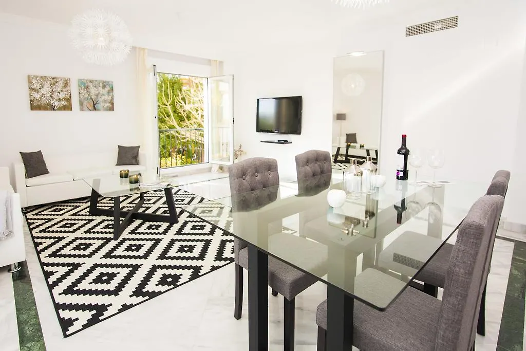 Sunny Banus Golf Apartment Marbella 0*,